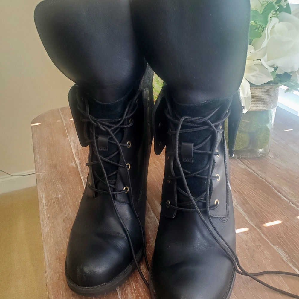 Timberland Black Heeled Boots with Fold-Over Suede Cuff Size 8.5 - Picture 5 of 7